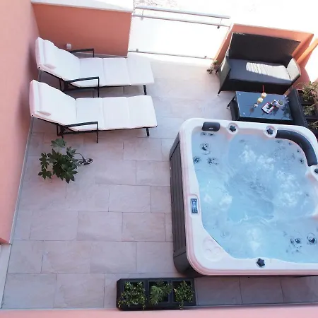 Apartament Rea