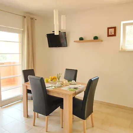 Apartments Villa Rea *