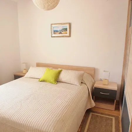 Apartment Apartments Villa Rea